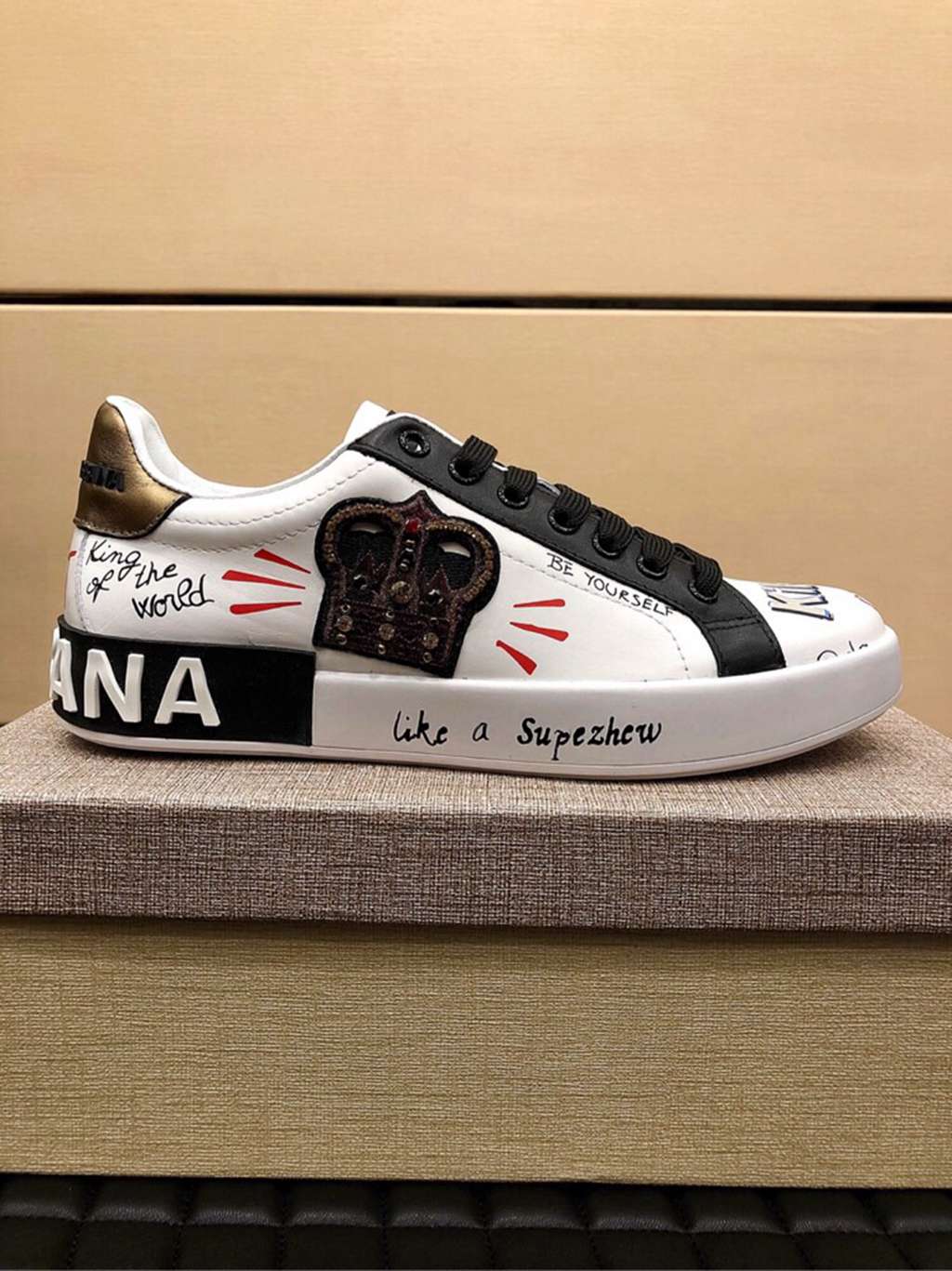 D*G sneaker